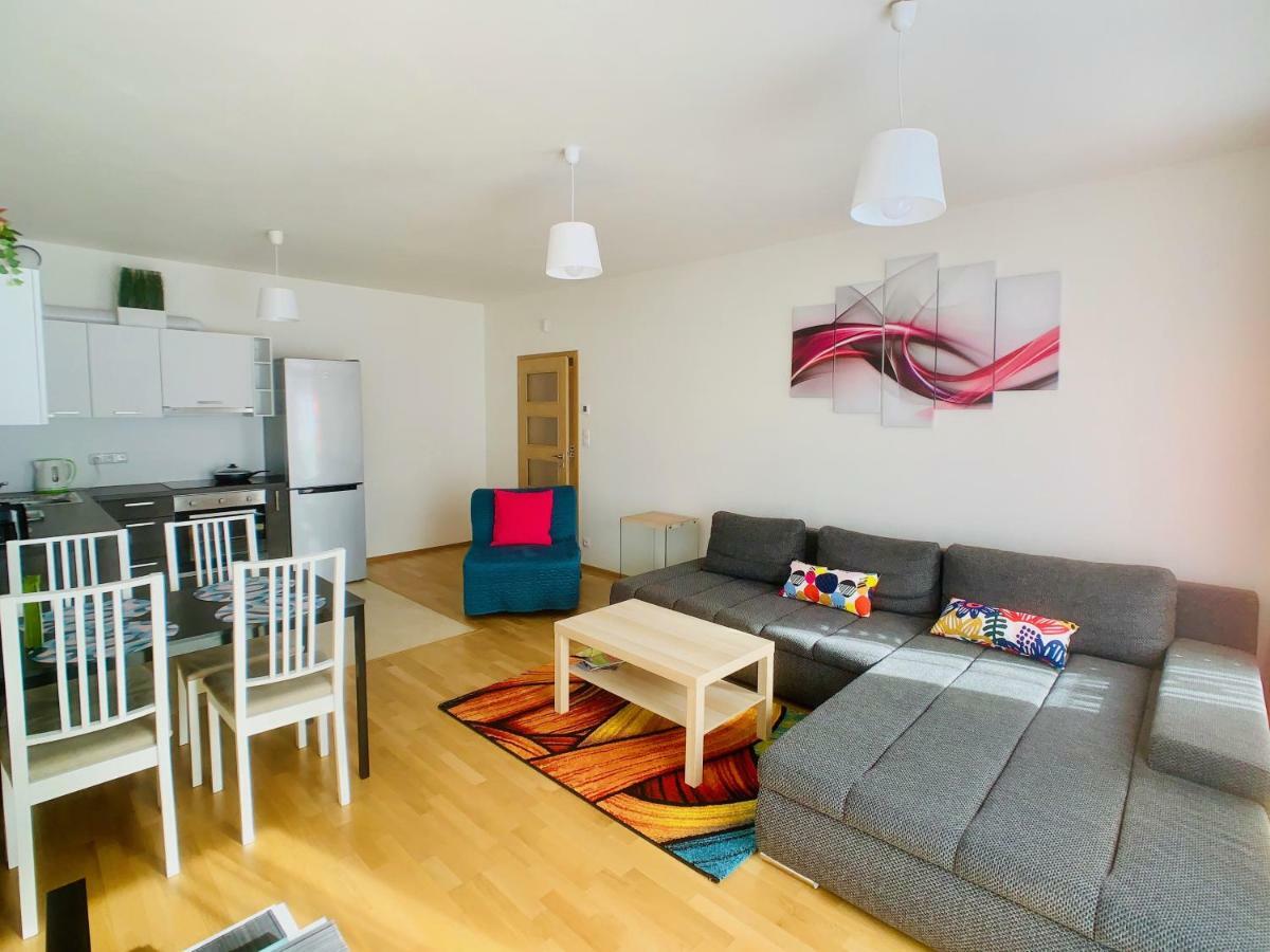 Art Garden Towers Apartament Praga
